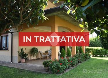 VILLA SINGOLA A PROVAGLIO D'ISEO