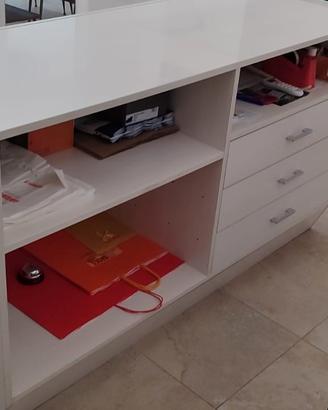 Arredo completo negozio scarpe e borse