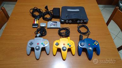 Nintendo 64 + 3 Controller + Memory Card
