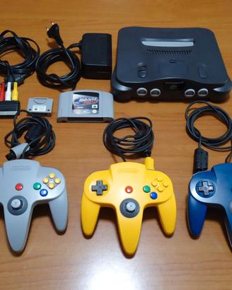 Nintendo 64 + 3 Controller + Memory Card