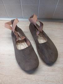 Scarpe da donna con suola piatta color cachi