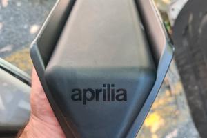 codino Aprilia tuono