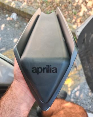 codino Aprilia tuono