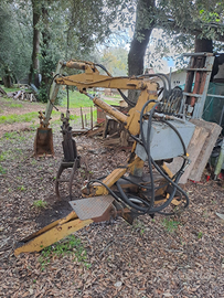 Braccio posteriore idraulico