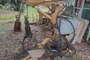 Braccio posteriore idraulico