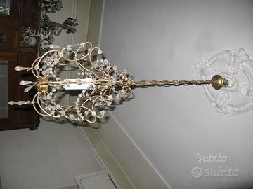 Antico Lampadario in ottone e cristallo