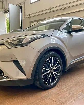 Ricambi completi TOYOTA C-HR #043