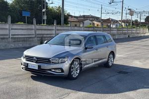 VOLKSWAGEN Passat 2.0 TDI SCR EVO DSG Executive