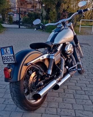Harley Davidson Dyna Street Bob 2005