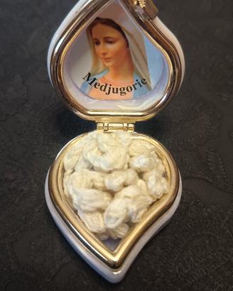 Rosario Medjugorje bianco con cuore