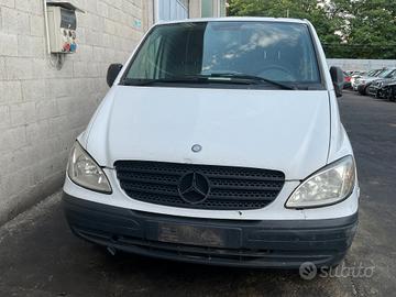 Muso Mercedes Vito 2009 W639 2.2 TD PER RICAMBI