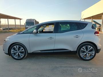 Renault Scenic 1.5 110cv