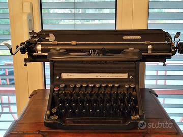 Macchina da scrivere anni 40