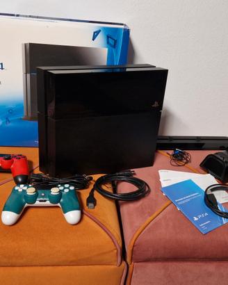 Ps4 1TB Edition più 3 dualshock