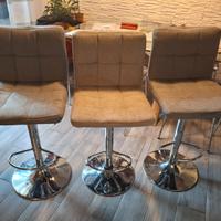 Sedie regolabili in altezza e girevoli