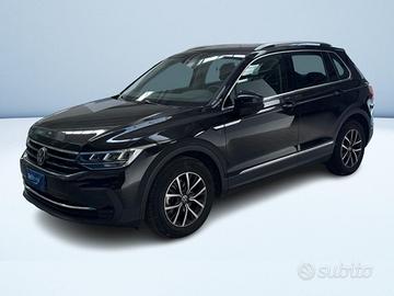 Volkswagen Tiguan 1.5 tsi act Life 150cv dsg