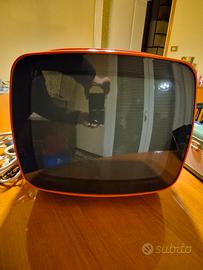 Televisore portatile INDESIT