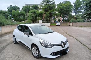 Renault Clio 1.2 75CV 5 porte Costume National