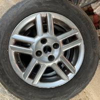 Pneumatici 4 stagioni