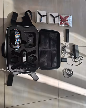 DJI FPV Fly More Combo – 3 batterie + accessori