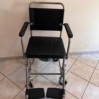 Sedia comoda da doccia e WC con ruote