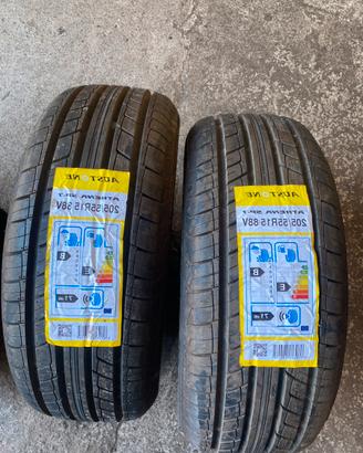 205/55/15 e 175/60/14