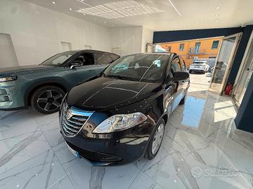 Lancia Ypsilon LANCIA YSPILON 1.2 8v Gold s&s 69cv