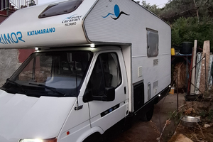 Ford transit katamarano