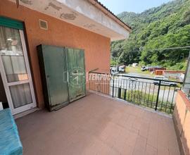 Trilocale con terrazzo e posto auto