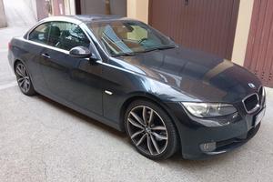 BMW 320i E93