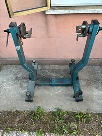 Sostegno motori officina