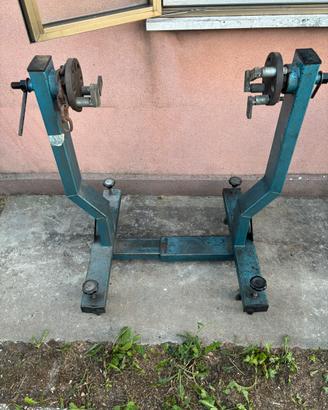 Sostegno motori officina