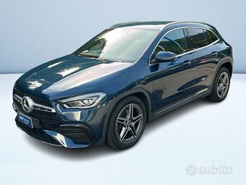 Mercedes GLA 180 d Premium auto
