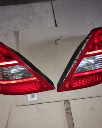 Fari posteriore mercedes slk r171