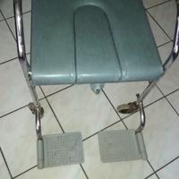 Sedia Comoda con Ruote + Accessori