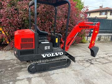 E230 - Mini escavatore 15 q PEL JOB EC15