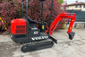 E230 - Mini escavatore 15 q PEL JOB EC15