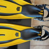 Pinne subacquee Mares Avanti X-treme più scarpe