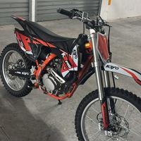 Motocross pari al nuovo cambio manuale