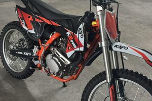 Motocross pari al nuovo cambio manuale