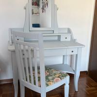 Scrivania con specchio