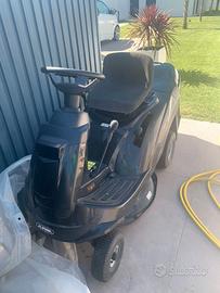 Trattore per giardino