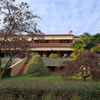 LESA (Villa a Schiera con Giardino e Taverna )