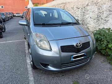 Toyota Yaris 1.3 benzina anno 2008