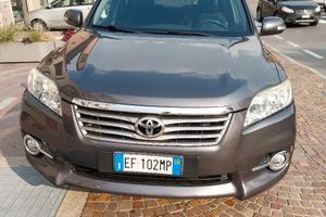 Toyota rav4 crossover 