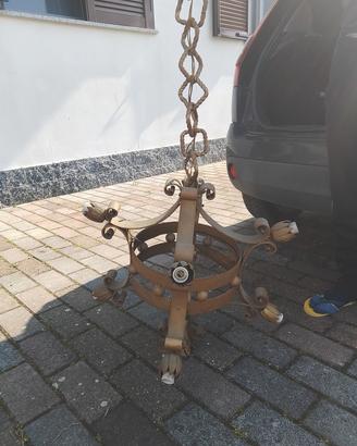 Lampadario Medievale 