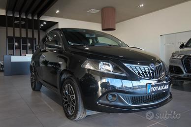 LANCIA YPSILON 1.0 70 CV HYBRID AZIENDALE