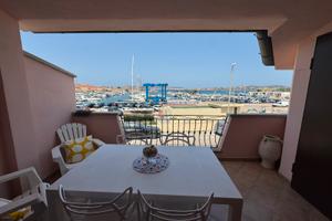 Trilocale fronte porto turistico Palau