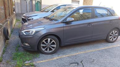 Hyundai i20 Benzina 2015–gomme nuove,full optional