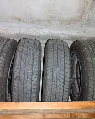 Gomme termiche 165 70 R14 85t